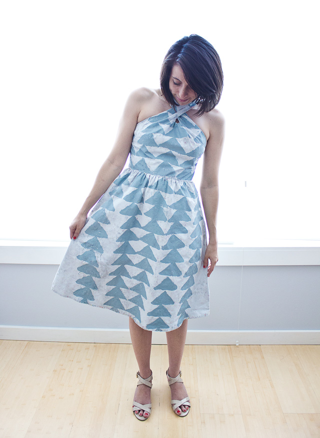 DRESS-TRIANGLE1